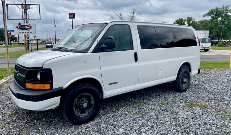 
								2005 Chevrolet Express 2500 Cargo full									